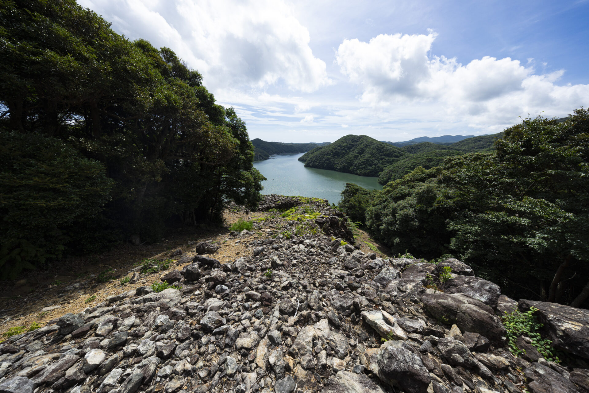 対馬だけ！国境の島で比類なき「城めぐり」